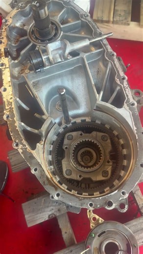 2018 f350 6.2 transfer case rebuild #automobile #mechanic