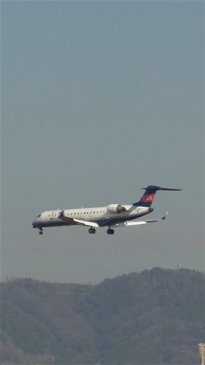 降下 IBEX ボンバルディア CRJ−700 #Shorts