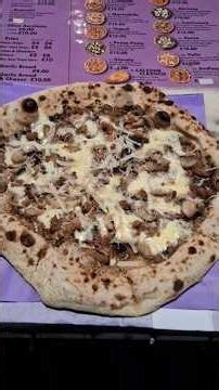 The traditional Abruzzo pizza in Camden lock pezzo part 2