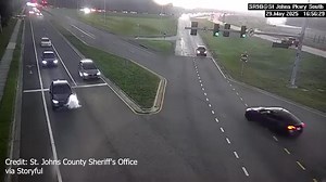 3.4M views · 10K reactions | CAUGHT ON CAMERA: A Tornado was seen on a Florida traffic camera during yesterday's storm. Read more: https://bit.ly/44ZPiBV | WFLA News Channel 8 | Facebook
