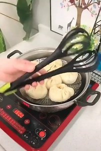 1.5M views · 7.5K reactions | kitchenware plastic 3 in 1 multi function egg beater clip拾 ⚡$5 for free shipping  egg beater clip： https://bit.ly/3ZG0bCq ✨✨Fitness Sportswear & Outdoor Gadgets: https://bit.ly/405X4VA #kitchen #gadget #clip #egg #kitchenware | Gadgets | Facebook