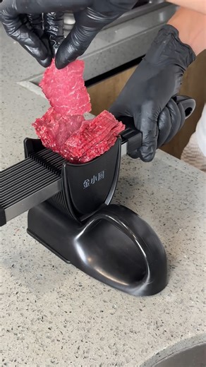 159K views · 350 reactions | ✨ Sharp, Fast, and Ready to Use  Cutting meat just got easier — with this high-quality meat cutter, prep meals in seconds and save time in the kitchen! #MeatLovers #KitchenMustHaves #SmartPrep #QuickMeals #SlicingMadeEasy | Home Kitchen Supplies | Facebook