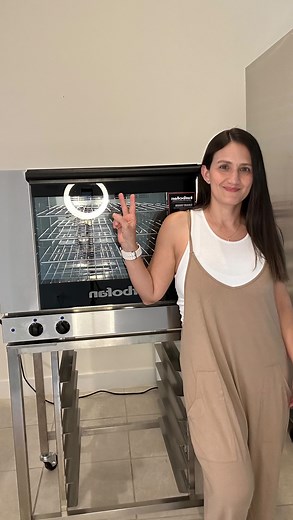 13 comments | When manager Alice also becomes a cleaning assistant 什 | Cronkie Cookies | Facebook