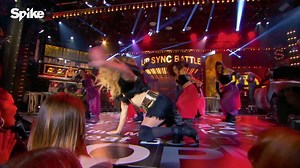 Channing Tatum & Beyonce's Run The World (Girls) vs. Jenna Dewan-Tatum's Pony Lip Sync Battle