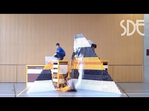 World Largest 2D Domino Pyramid Fail