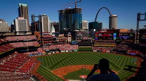 Cardinals holding 1-day sales for Opening Day, premium game ticket packs