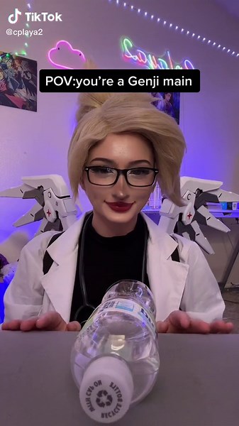 Genji Main Mercy Cosplay in Overwatch 2