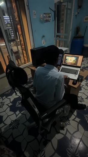 Master Graphic Design to Stand Out Professionally