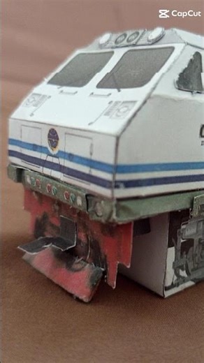 Review papercraft CC 203 WnB logo z edit by saya 😂🗿