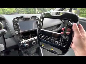 Disassembly / repair of Clio 4 console surround.