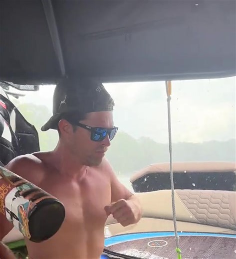 #dustinlynch #fyp #viralvideo #newmusic #worldtour