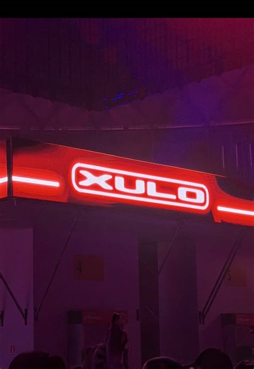 Hasta la Luna: Young Cister y Kidd Voodoo en Concierto