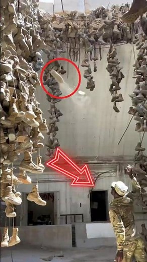 士兵們為何要把靴子往天上拋？？