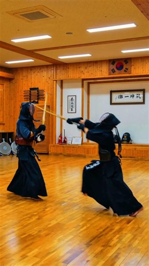 ​0.1초의 틈을 뚫는 검도 한 방 ⚔️ | 손목-머리 치기 - 운정검도관