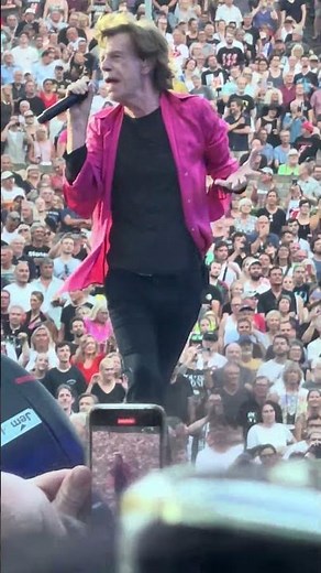 🎤💥 Rolling Stones still unleash a dominance few can dream of! #rollingstones #mickjagger