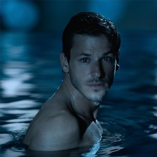 BLEU DE CHANEL Parfum. An aromatic and woody freshness, illuminated by New Caledonian sandalwood. The fragrance of a free and determined man. Discover on chanel.com/-Bleu20 | CHANEL