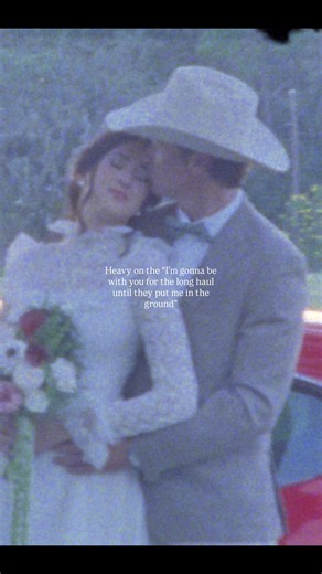 The best footage happens when you forget the camera is there and just hold each other. Not when you’re thinking about your angles. Not when you’re wondering where to put your hands. Not when you’re being rushed into the next part of the timeline. The magic happens when you breathe. When you lean in. When you stop performing and just exist together. As a Southwest Florida elopement photographer, this is the foundation of how I approach every Florida micro wedding and intimate SW Florida wedding. 