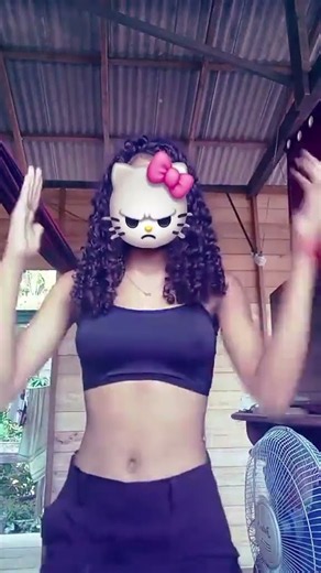 novinha dançando funk (b1o💦)