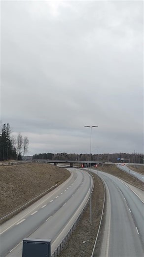 Moottoritien kevätnäkymä #lahti