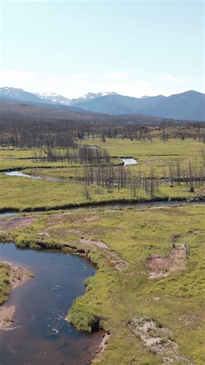 Colorado Headwaters Ranch Grand Lake, Colorado ——— $3,700,000 68 /- Deeded Acres Bordering both Rocky Mountain National Park and the Arapaho National Forest, Colorado Headwaters Ranch is a rare confluence of natural grandeur, water access, and legacy value. Set at the headwaters of the Colorado River, this 68.62± acre retreat offers nearly 2,000 feet of private river frontage, a 5-acre stream-fed lake, irrigated hay meadow, and two pad-ready building sites for the next owner’s dream home. Colora