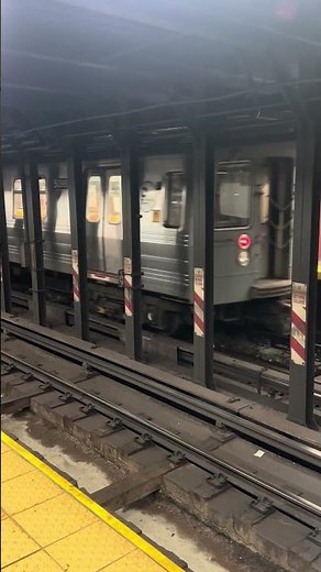 NYC Subway R68 W train at Cortlandt Street