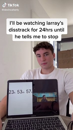 Leave a like and come join my stream @larrayeeee