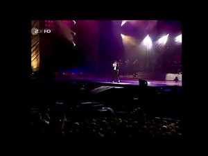 Michael Jackson's best "aaow" sound ever.