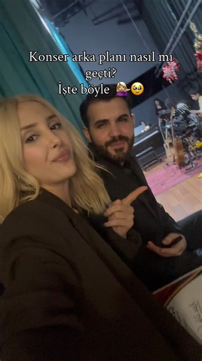 Jala Hacısoy on Instagram: "Size sahne önünde o harika performansları sunarken arka planda da şöyle eğlendik 🫠🫶🏻 . . . . #keşfet#"