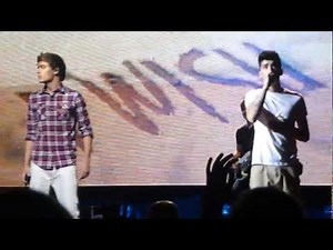 One Direction - "I Wish" at the Beacon Theater 5/26/12 in HD (8pm show)