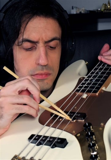 Is this even possible on bass? 🫦🥢 | bass instrument