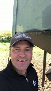 Is your gravity feeder set up to flow correctly? Our wildlife specialist Bobby Deeds shows us how to adjust it properly to ensure you're feed isn't going to waste. | Record Rack Deer Feed
