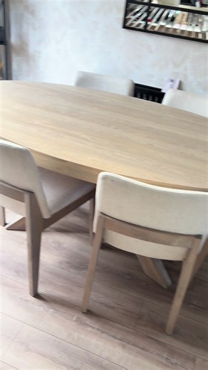 🫧1.9m Fiona Dining Table & 6 Chairs Delivered🫧 Fiona Large Oval Dining Table in Oak – a contemporary centrepiece for your dining area. Crafted with oak veneer and supported by solid oak legs, this table exudes modern elegance. With its unique oval shape, it adds a touch of sophistication to any dining space. 📍Unit 7-11 Ballyore Business Park Newbuildings BT47 2TH 📍 #homedecor #homeinterior #homeinteriors #homeinterioruk #homeinteriordesign