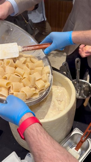 Pecorino Romano Cheese Wheel Pasta 🤤🧀🍝 #pecorino #cheese #pasta | Foody Fetish