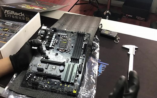 【石小陶看19】华擎Z390 PRO4 首发开箱，超高性价比，怕是又要和370PRO4一样成为爆款