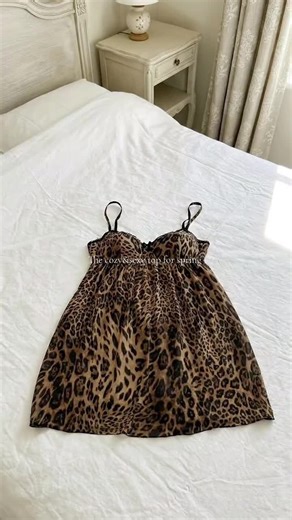 Chic and Cozy Spring Tops for Every Occasion