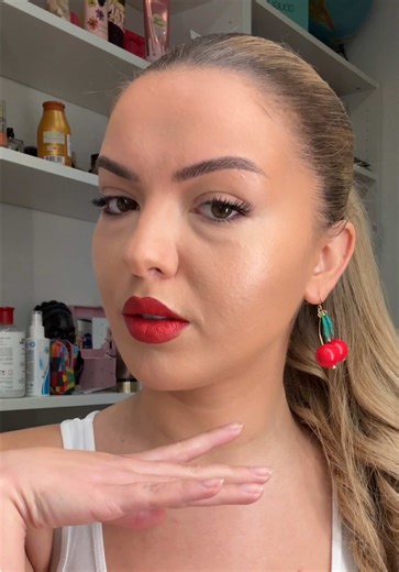 BEBOT Makeup Trend: How to Achieve Bold Red Lips