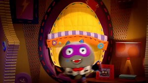 Introducing...GIGGLE FANGS, Hoot and Hootabelle's batty friend! Learn all about him this week on Giggle and Hoot. | ABC Kids Community