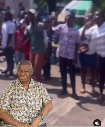 413 reactions · 118 shares | They Mon boooo the papay again 藍 | Duke Duke | Facebook