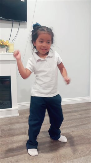 AGUILITA🦅CD (@castillocdaguilita)’s videos with Shiny - Easykid & Dysbit