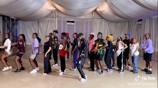 #Chitaki #ChitakiChallenge #DiamondPlatnumz #Wasafi