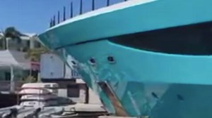 Hier crasht eine 90-Millionen-Franken-Luxus-Yacht