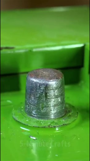 ‏#الشعب_الصيني_ماله_حل😂😂