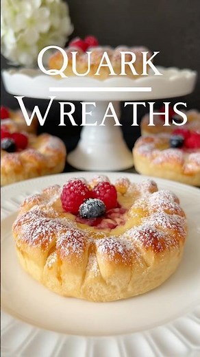 Quark Wreaths Recipe 🫐🤍