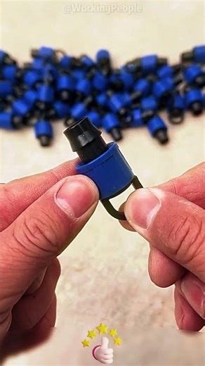 Convenient Water Pipe Plug Tool! 🚰 Quick Seal, No Leak, Easy Use & Universal!