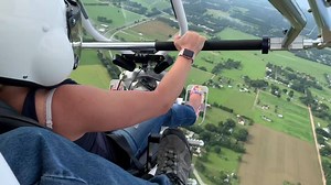 Tiffany flying her new 100 HP REVOLT with 12m Rascal quick fold wing. Nice job locking in those bank angles Tiffany! www.EvolutionTrikes.com | Evolution Trikes