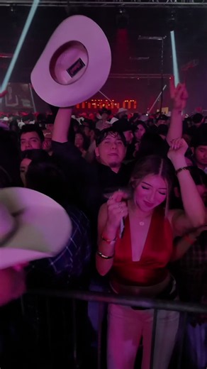 Alacranes Musical en Durango Fest: Baile de Cumbia en Espacio Discoteque Atl