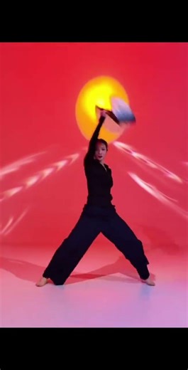 National Style Fan Dance: A Visual Delight by Dai Ping