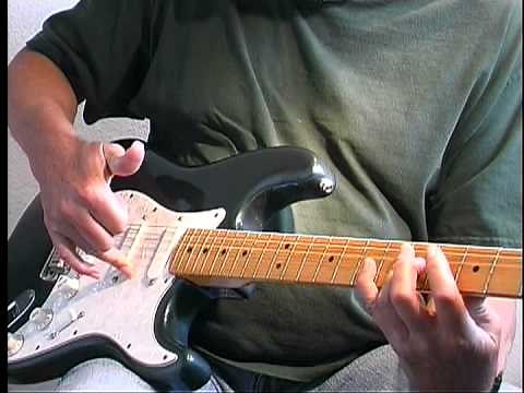 How to Play a 3 Finger Roll on Guitar (Finger Picking Technique)