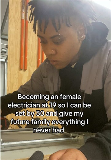 Journey to Becoming a Female Electrician at 19