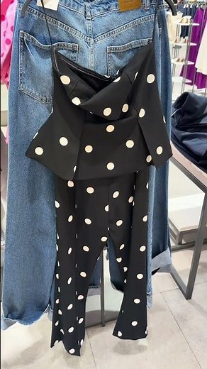 Trying on new Zara clothes #vlogshopping #zaratryon #zarahaul #haulzara